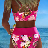 Bikini Floral con Abertura y Diseño Contrastante