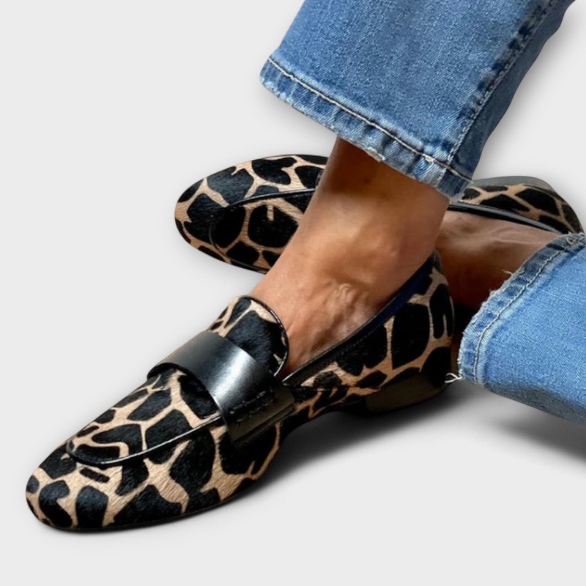 Ari - Mocasín Leopardo