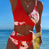 Bikini Floral con Abertura y Diseño Contrastante