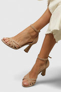 Daniela - Tacones Elegantes