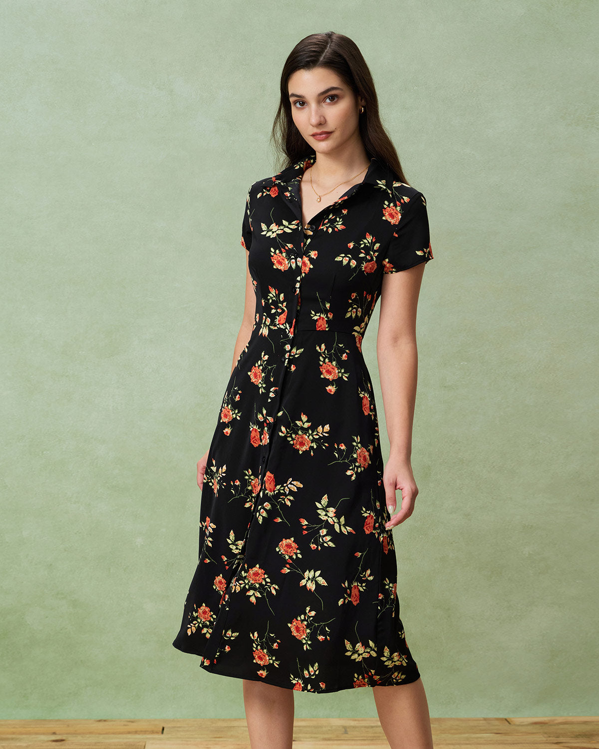 Glória - Vestido Midi Negro Floral