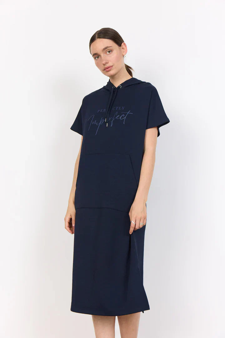 Sásquia - Vestido casual con capucha