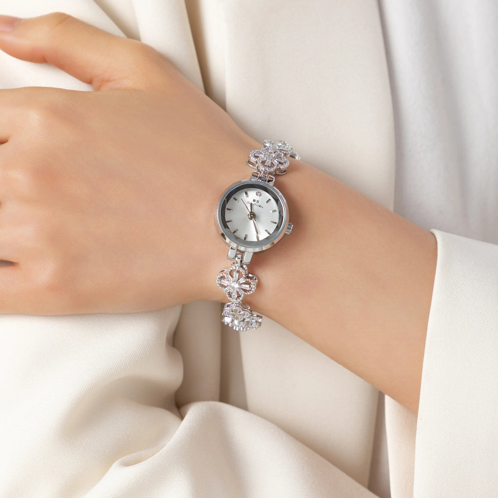 Clara - Reloj