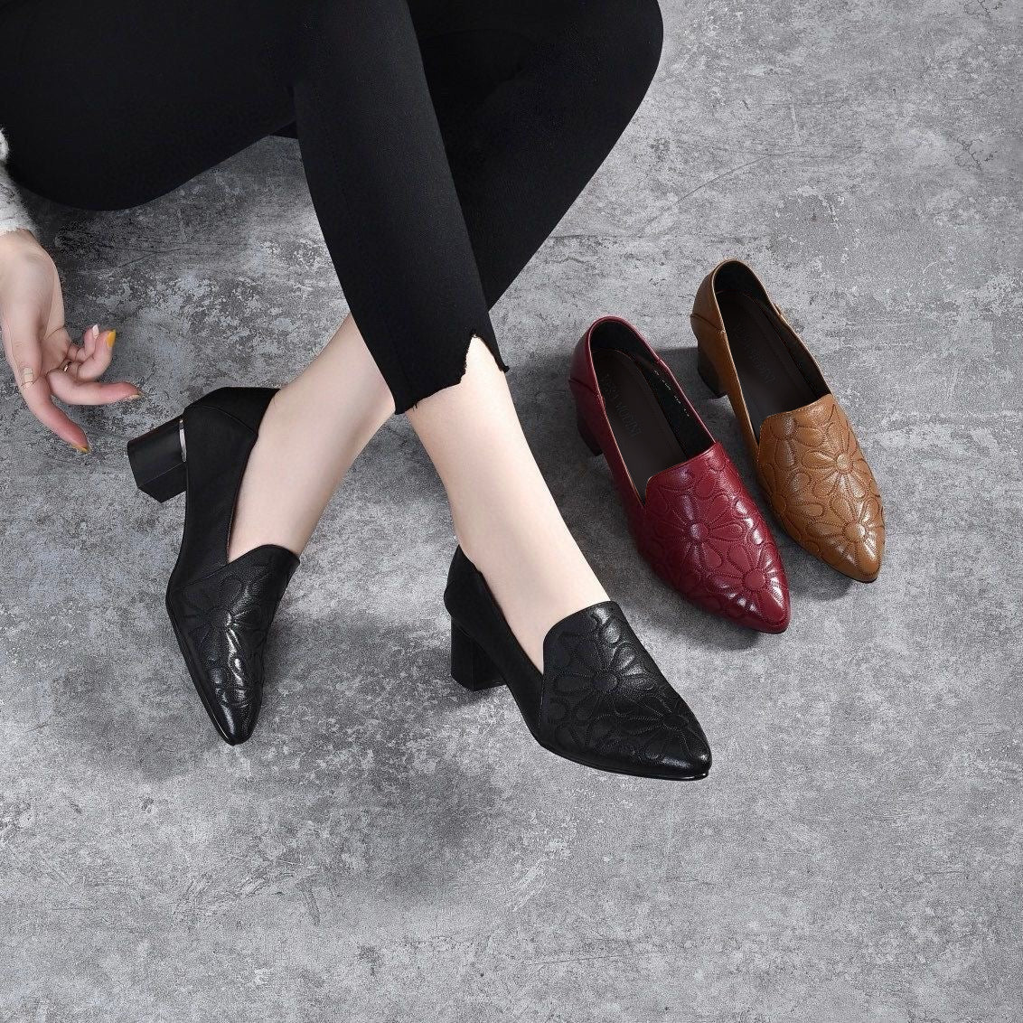 Olene - Zapatos de Tacón de Piel Vegana con Bordado Suave