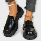 Calista - Mocasín para mujer con diseño ortopédico y cuña de satén