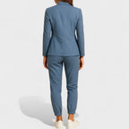 Gabriela - Conjunto Elegante con Chaqueta y Pantalones