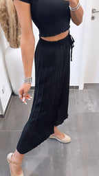 Maia - Pantalones Plisados Negros