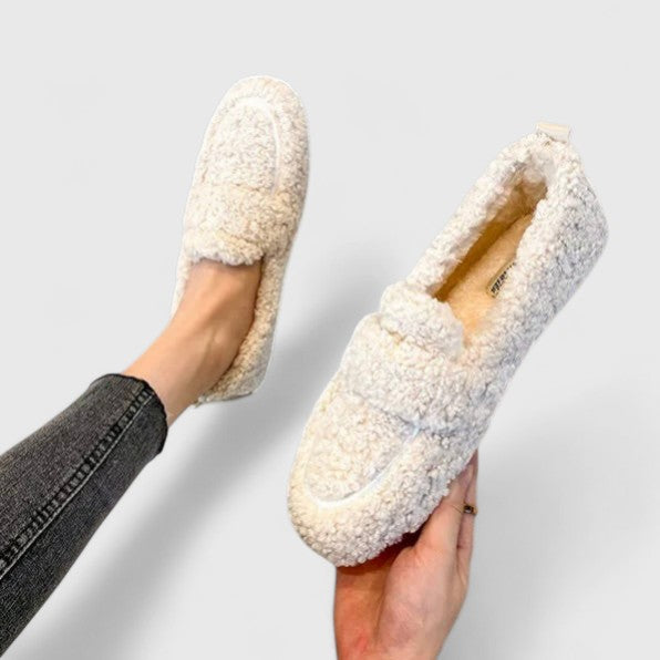 Chinelos Solenne - Elegancia en Casa con Confort Acogedor