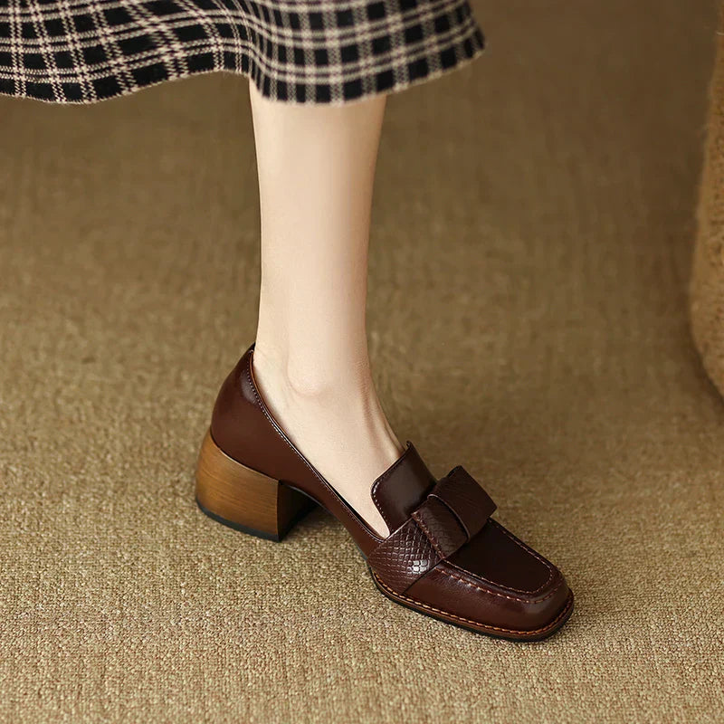 Cíntia | Mocasín con Lazo Decorativo