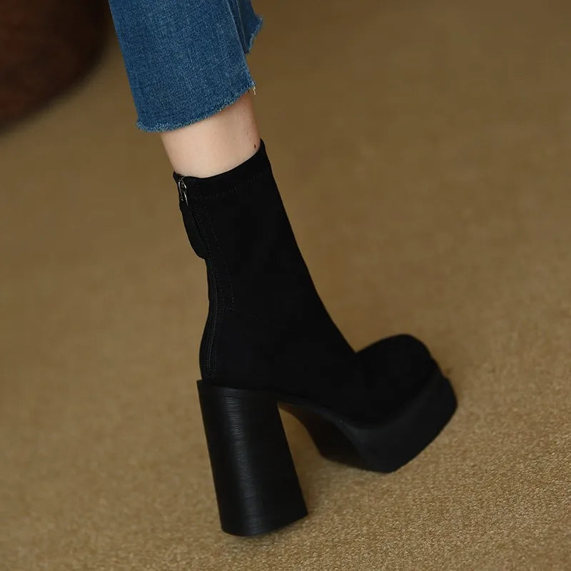 Olga - Botas con estilo moderno y la comodidad del ante