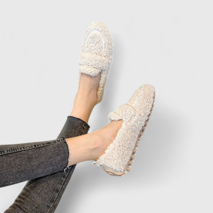 Chinelos Solenne - Elegancia en Casa con Confort Acogedor