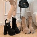 Amália - Botas de estilo urbano con personalidad y confianza