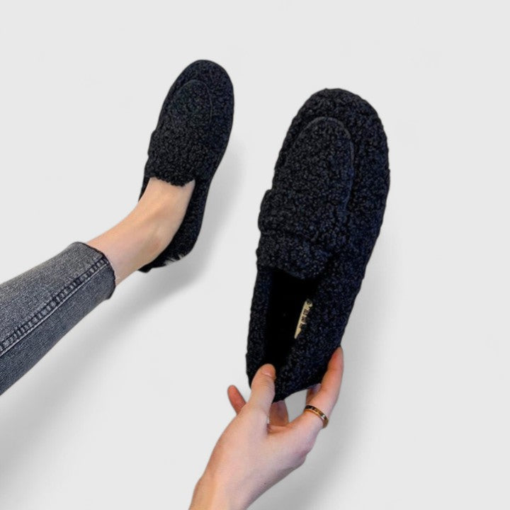 Chinelos Solenne - Elegancia en Casa con Confort Acogedor
