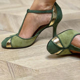 Taviana - Tacones en patchwork con tira en T y puntera cerrada