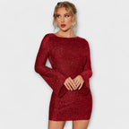 Vestido de lentejuelas con espalda descubierta