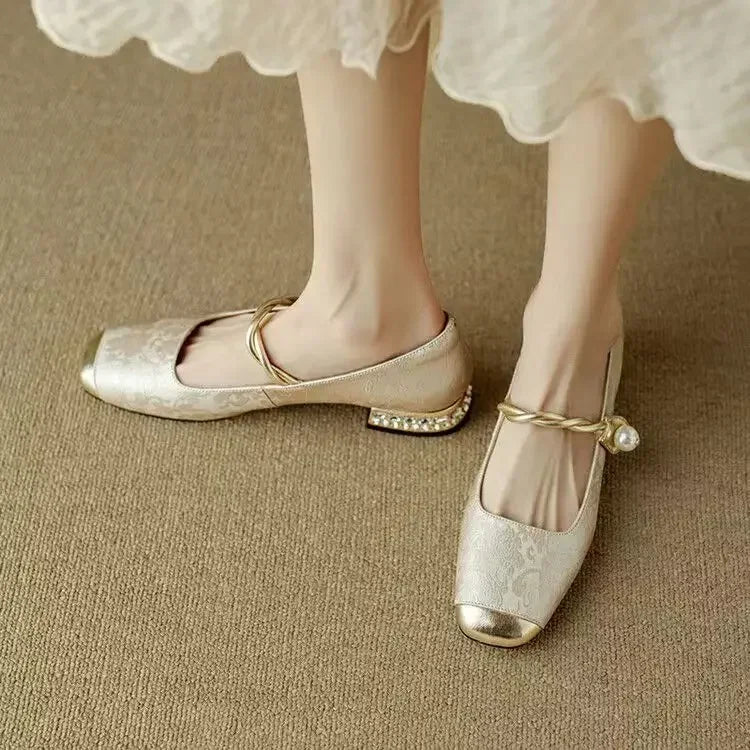 Daisy | Mary Janes